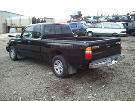 2001 TOYOTA TACOMA SR5, XTRA CAB, 2.4 L ENGINE, AUTOMATIC TRANS, 2WD, COLOR BLACK STK # T11311